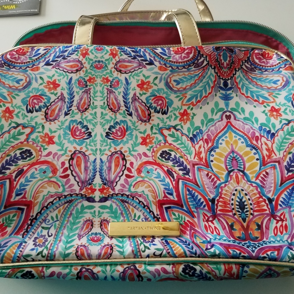 Makeup bag